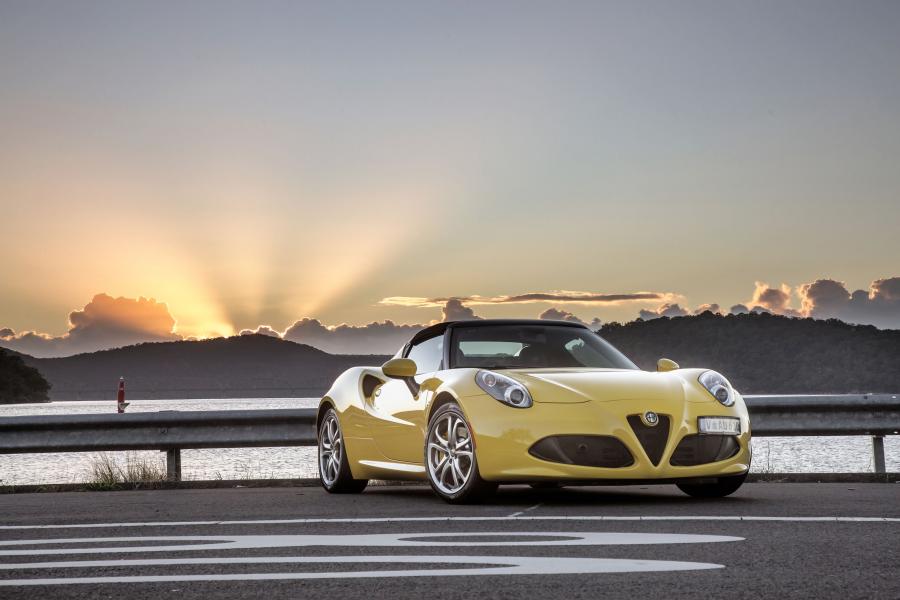  Alfa Romeo 4C Spider (960) 2015 года  (AU) (фото 15 из 40)